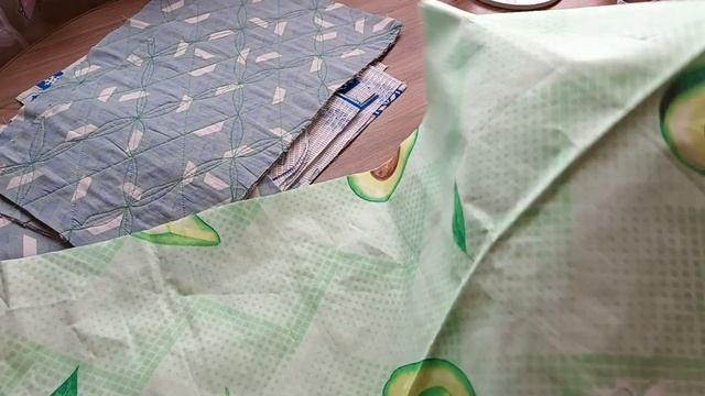 Работаю как пчёлка! Крою пододеяльники. Шью на заказ .Шью сама.Купила шагающую лапку. Учусь Стегать смотреть онлайн