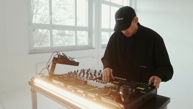 CHENIX - MELODIC TECHNO SYNTHESIZER LIVESET (Elektron Digitakt/ Digitone/ Analog Heat/ Roland SE-02