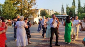 А я несу тебе цветы.... 24.08.24.