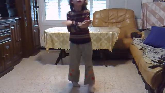 Elisheva Burshtin (7 years old) - Return to Sender (Elvis Presley) смотреть онлайн