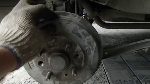 Старый тормозной барабан Мазда Фамилия