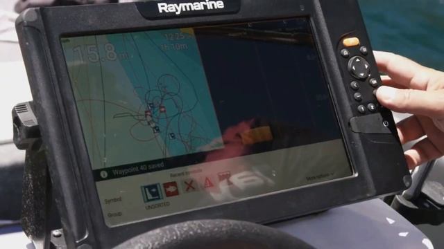 Эхолоты/картплоттеры Raymarine Element HV на водоёме смотреть онлайн