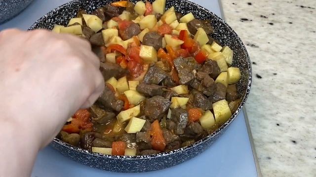 Очень сочная, мягкая и вкусная говяжья печень и говяжье сердце! смотреть онлайн