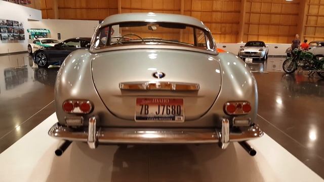 1959 BMW 507 смотреть онлайн