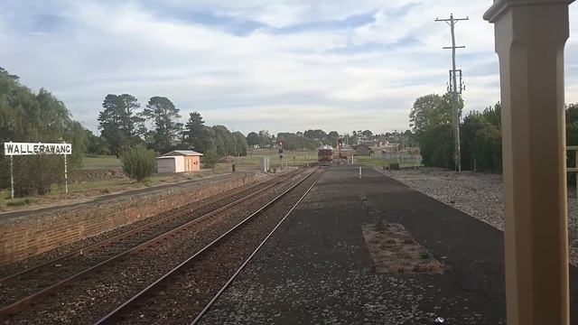 LSMR - 660 Class DMMU - Wallerawang - Pub Crawl Train смотреть онлайн