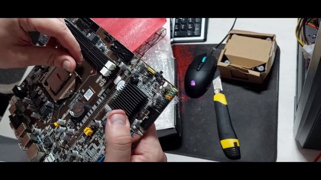 Материнская плата B75 USB-BTC с AliExpress смотреть онлайн