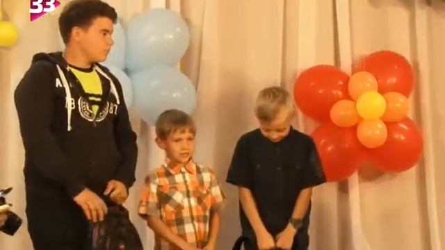 Школьный портфель в подарок смотреть онлайн