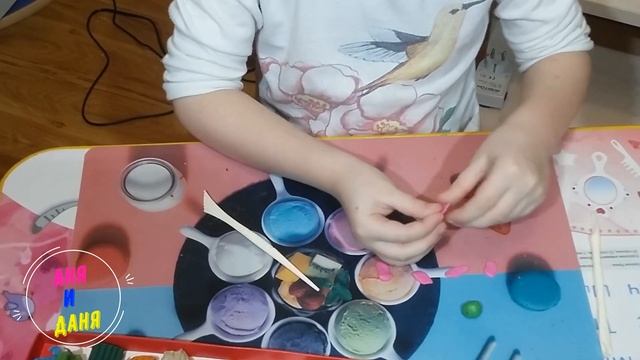 Как слепить розу для мамы на 8 Марта смотреть онлайн