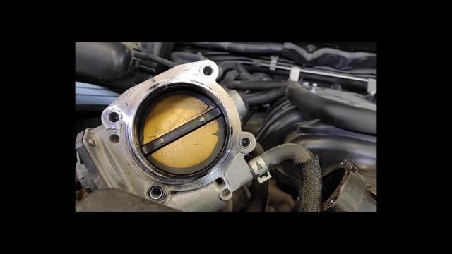 Чистка дроссельной заслонки Лексус LX570 2019.