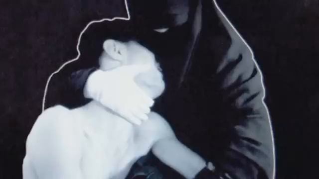 Crystal Castles KEROSENE Official смотреть онлайн