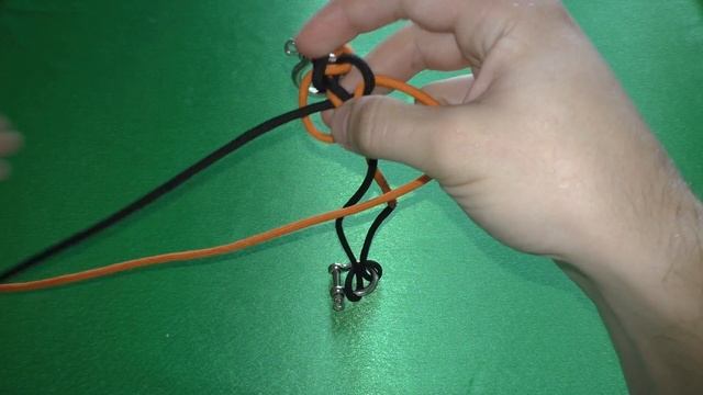 "На паракорде!" Плетение браслета "Двухцветная кобра" (Cobra Paracord Bracelet) смотреть онлайн