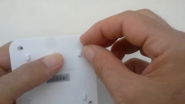 Как заменить батарейку в беспроводной кнопке экстренного вызова персонала для инвалидов IBELLS 310