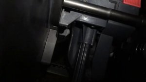 НЕ ВСТАВЛЯЕТСЯ ПОДДОН в кофемашине Delonghi