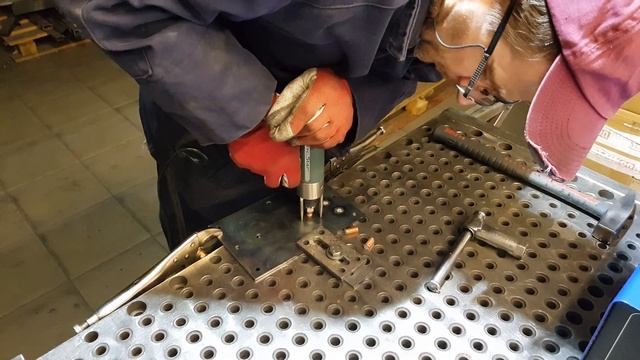 Проблема с аппаратом конденсаторной сварки Tesla sw 2500 смотреть онлайн