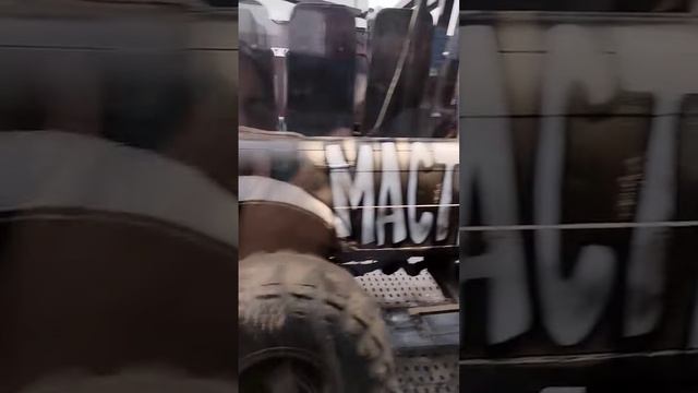 Куда такую технику транспортируют? смотреть онлайн