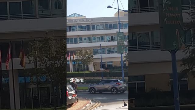 Кипр, Лимасол, виден отель, дорога, флаг, флаги