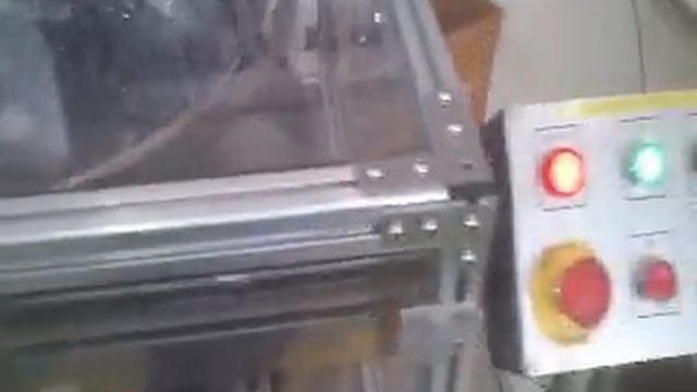 подающий транспортер и вибробункер