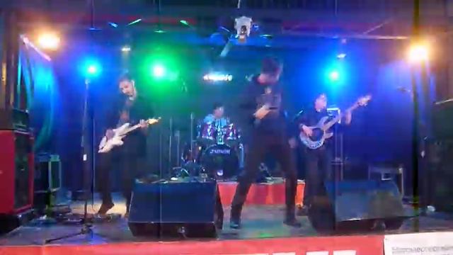 Бозон Хиггса - Над землей смотреть онлайн