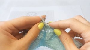 Джемпер для девочки спицами с ажурным цветком с шишечками/не реглан/ Часть 1