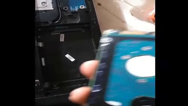Cambio de disco duro HP ProBook 4540s смотреть онлайн