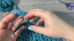 ВЯЖЕМ ПАЛЬЦАМИ: ПОВОРОТНЫМИ РЯДАМИ И В КРУГОВУЮ / FINGER KNITTING PART 2