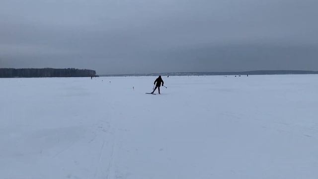 Зимний ВЛОГ — Катание на лыжах, ВЕЛИКОЛЕПНЫЕ результаты Регины с первого раза, теплый чай и лошадки смотреть онлайн