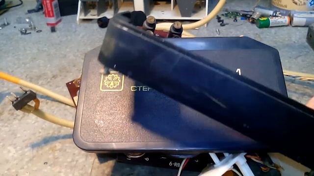 Катушечный магнитофон ''Комета-212-1-стерео''.(часть 1).Разборка ремонт. смотреть онлайн