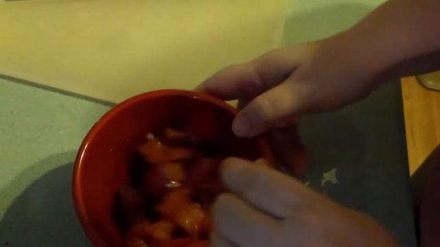 Simple Dinner for Two - Salmon and Tomato Spinach Salad смотреть онлайн