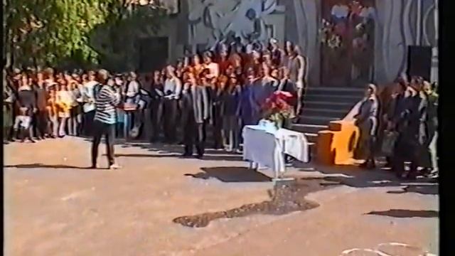 Нововоронеж. школа №5. Последний звонок 2001 ч1 смотреть онлайн