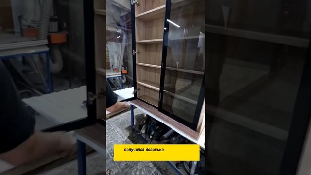 Как выбрать идеальный шкаф со стеклянными дверцами | ЛЯ КОМФОРТ смотреть онлайн