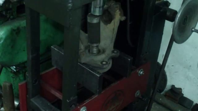 PEUGEOT 206 (ПЕЖО) замена ступичного подшипника смотреть онлайн