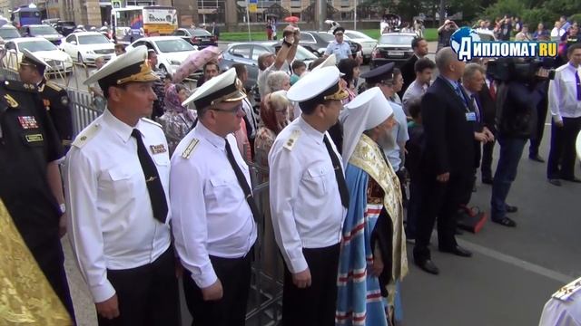 В Петербург доставили мощи адмирала Федора Ушакова смотреть онлайн
