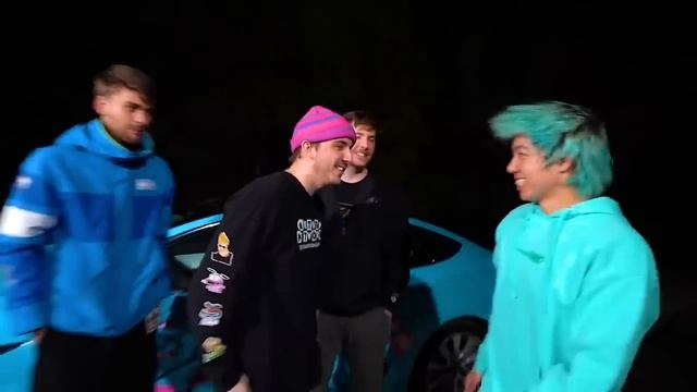 I Surprised MrBeast With A Custom House! смотреть онлайн
