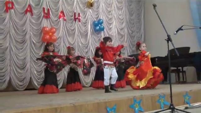 Цыганский танец Дану данай г Павлодар дсад№115 смотреть онлайн