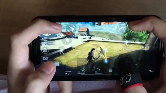 iPhone XR 3го лица. смотреть онлайн