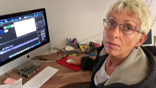 Моменты. Римма монтирует видео... смотреть онлайн