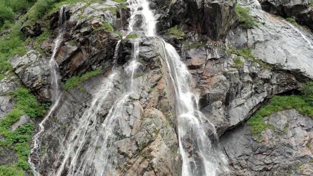 Мидаграбинские водопады смотреть онлайн