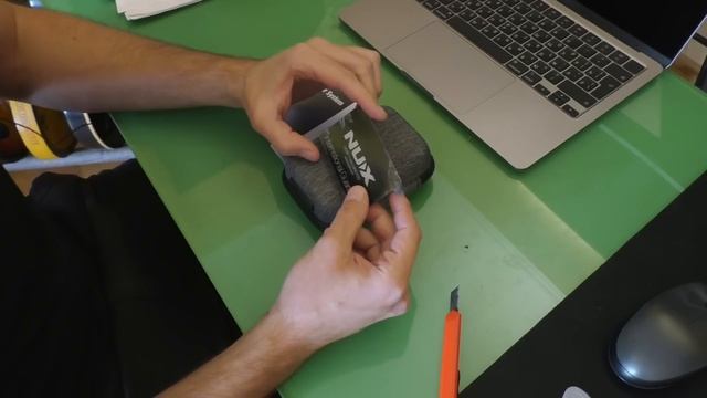 В стиле GIBSON / Электрогитары ROOT NOTE смотреть онлайн