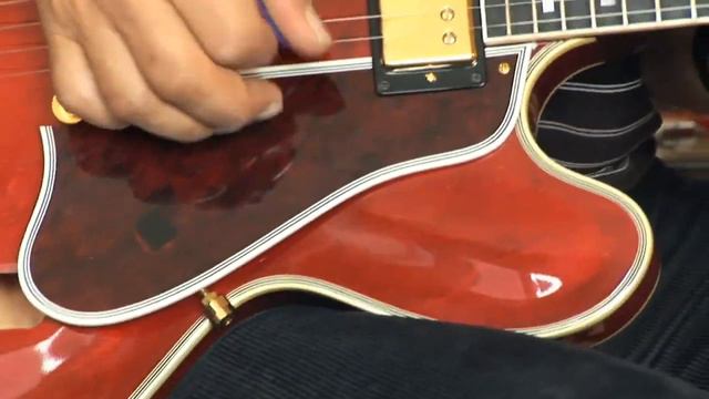 2010 Gibson Custom Shop ES-355 Mono Bigsby Part4 смотреть онлайн
