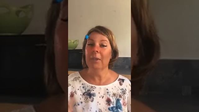 Куда эмигрировать - куда эмигрировать без денег и знания языка! Cмотрите, пока не поздно! смотреть онлайн