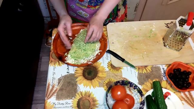 ? Салат арбузная долька! Салат арбузная долька с ветчиной, грибами и копченой курицей! смотреть онлайн