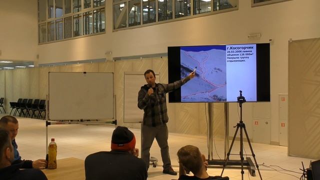 Лекции по безопасности для каюров, сопровождающих и волонтёров гонок Авача Race и Берингия.