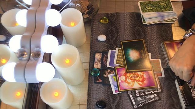 ВРАГ⚔️КАК У НЕГО ДЕЛА?ОНЛАЙН ГАДАНИЕ ? ТАРО РАСКЛАД смотреть онлайн