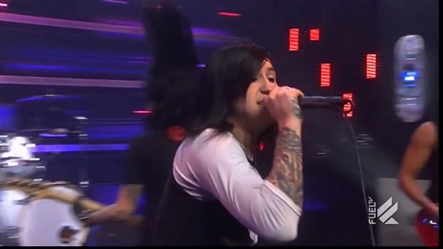 Escape The Fate - Gorgeous Nightmare (Live on Daily Habit) HD смотреть онлайн
