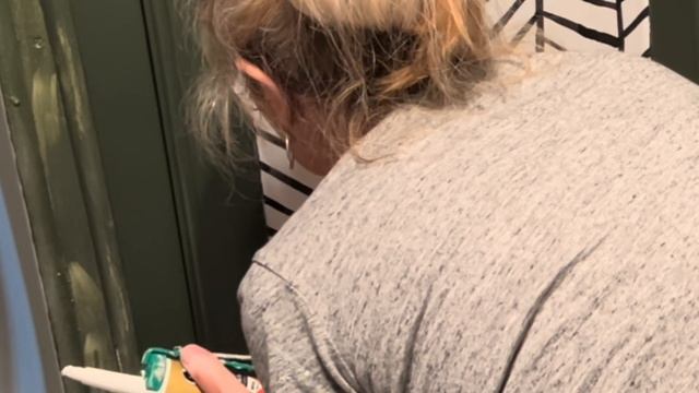 Small Kitchen Makeover $100 Budget/DIY Kitchen Makeover