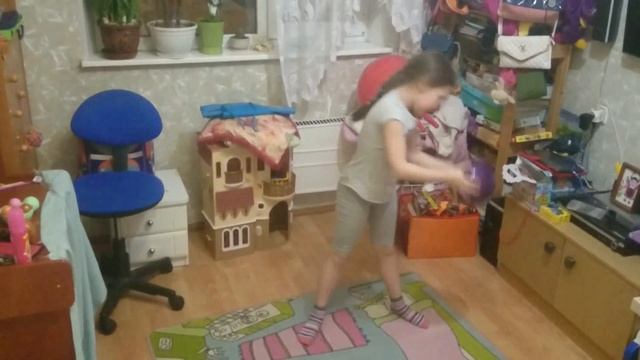 Гимнастический мяч.УПРАЖНЕНИЯ.The gymnastic ball.EXERCISES смотреть онлайн
