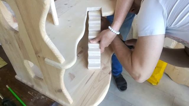 Кукольный домик с Сашей Екименко монтаж лестницы смотреть онлайн