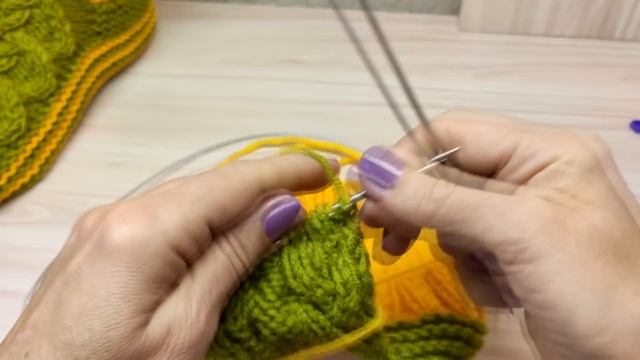 СЕРДЕЧНЫЕ ТАПОЧКИ-НОСОЧКИ НА 2 СПИЦАХ. Вяжем вместе. смотреть онлайн