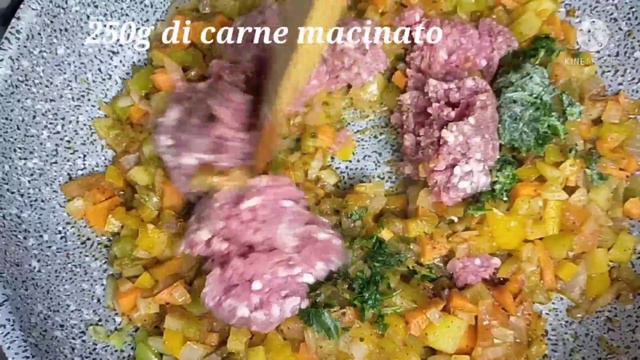 Cavolfiore e tre cucchiai di farina perché non conoscevo prima la ricetta #cavolfiore #asmr смотреть онлайн