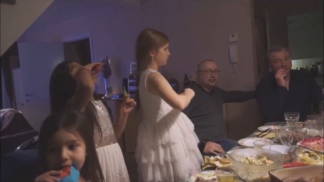 Vlog - Новый год 2017 по Русски/ New year 2017 Russian style смотреть онлайн